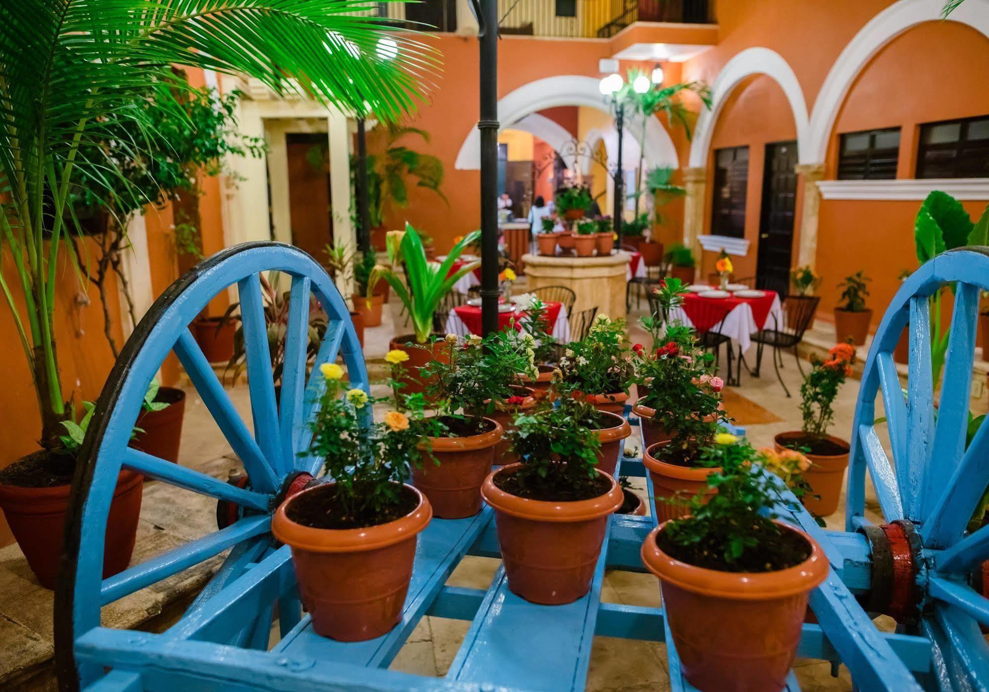 Mision Campeche Hotel Exterior photo