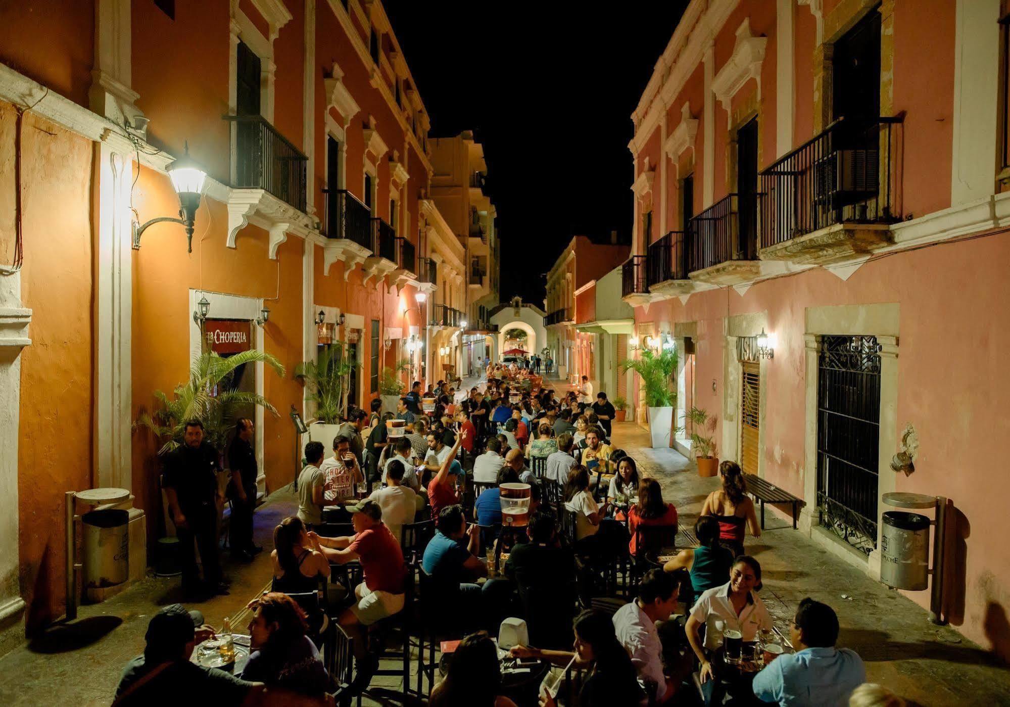 Mision Campeche Hotel Exterior photo